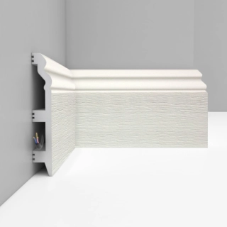 D233-16/10 Плинтус ДМ(120*23*2400 мм)