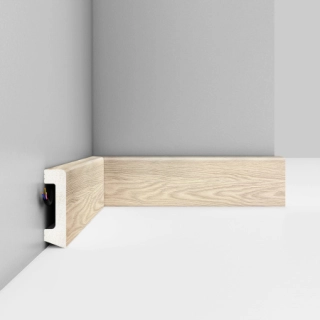 D234-82/15 Плинтус ДМ(58*16*2400 мм)